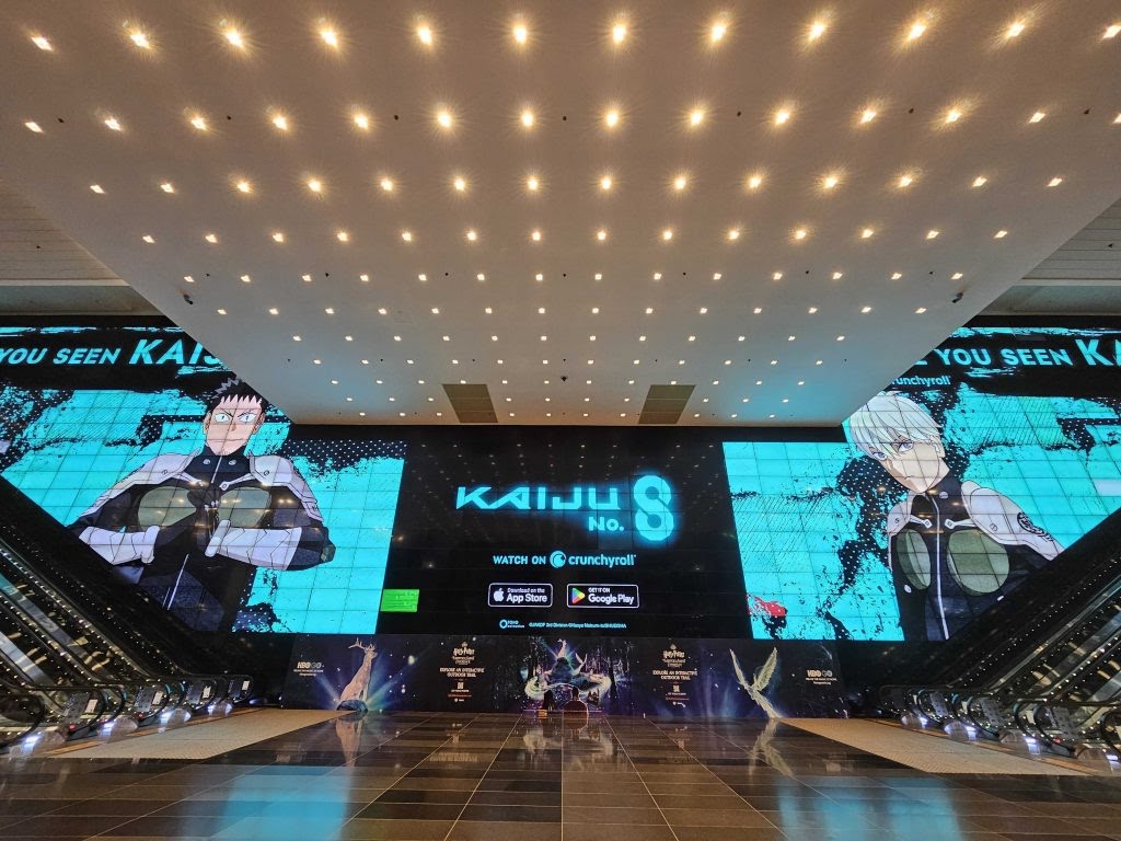 Crunchyroll Brings Kaijus to Life on the World’s Largest Video Wall in Singapore